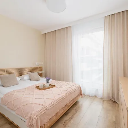 Nowoczesny Apartament Z Parkingiem Na Alei Pokoju W Krakowie By Noclegi Renters Zewnętrze zdjęcie