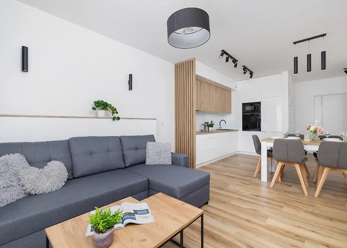 Nowoczesny Apartament Z Parkingiem Na Alei Pokoju W Krakowie By Noclegi Renters