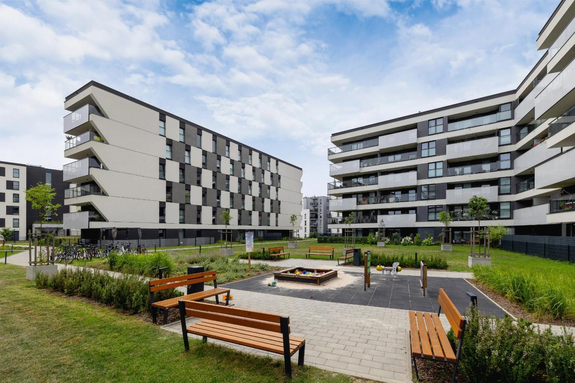 Apartament Nowoczesny Z Parkingiem Na Alei Pokoju W Krakowie By Renters
